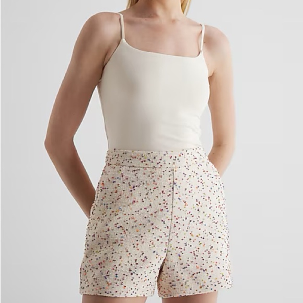 Super High Waisted Speckled Boucle
Tailored Shorts